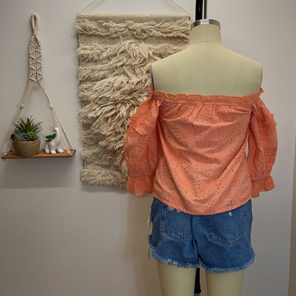 Jane Eyelet Lace Off-The-Shoulder Blouse // seen worn kept - Picture 6 of 11